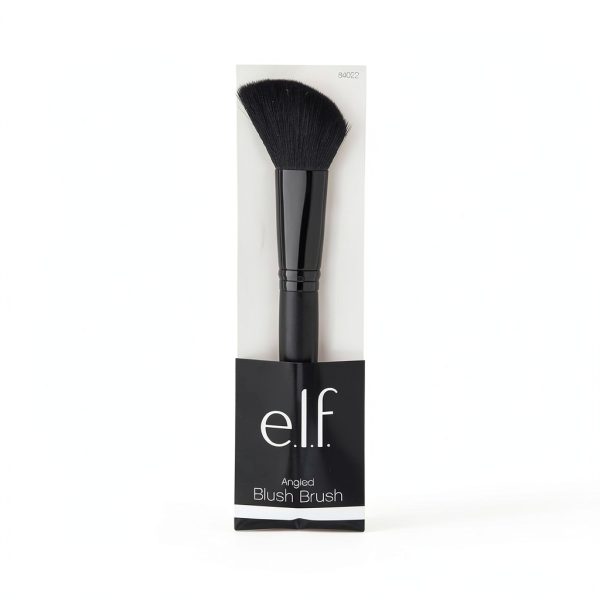 e.l.f. Angled Blush Brush Black Blush Makeup-6